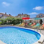 Nika-9 By Interhome Appartamento Umago