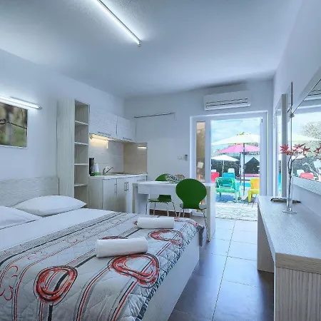 Apartment Nika-9 By Interhome *
